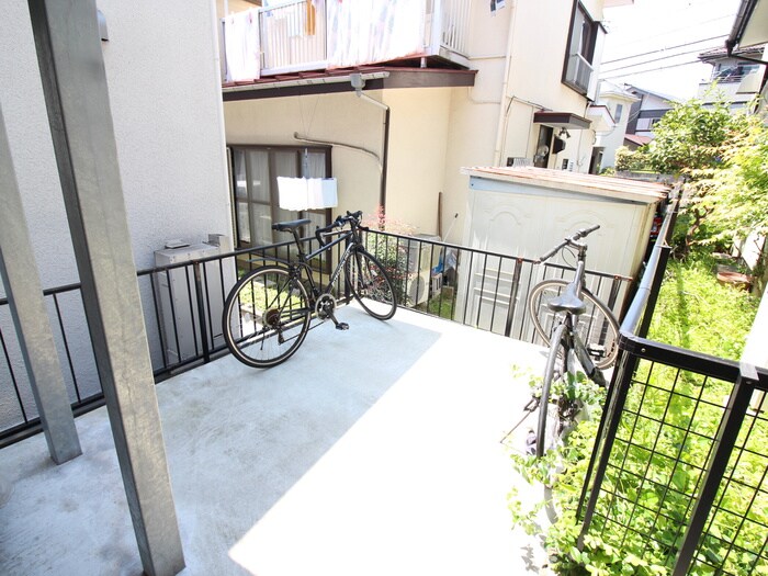 物件外観写真3　(駐輪場)