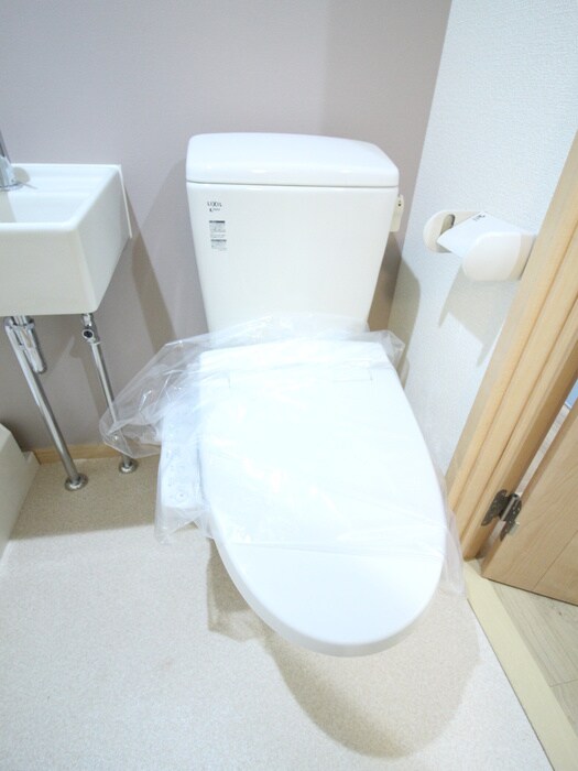 物件内観写真11　(トイレ)