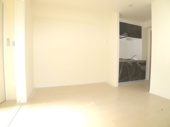 物件内観写真5　(居室)