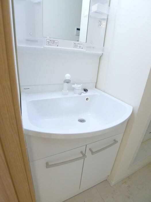 物件内観写真8　(洗面)