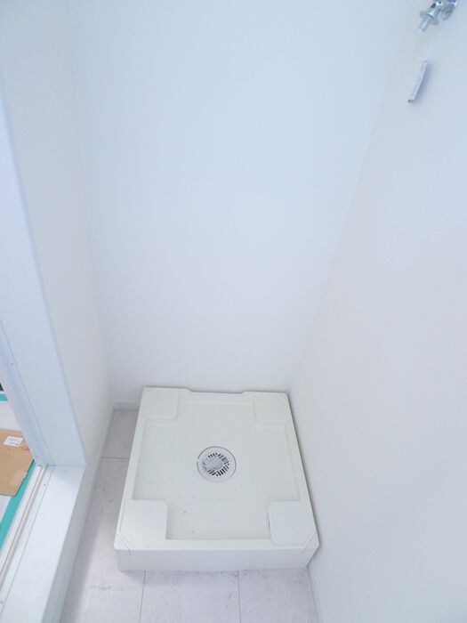 物件内観写真11　(洗濯機置場)