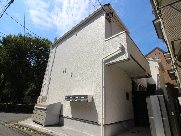 物件外観写真2　(駐輪場)