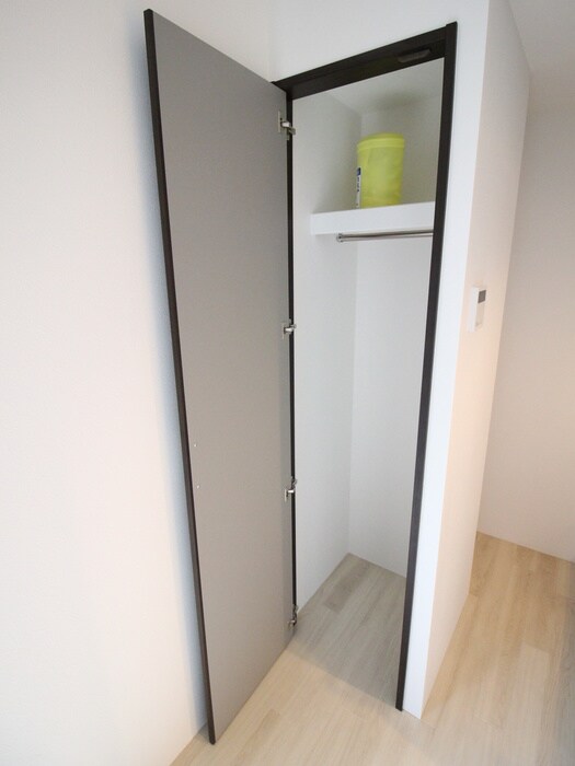 物件内観写真12　(収納)