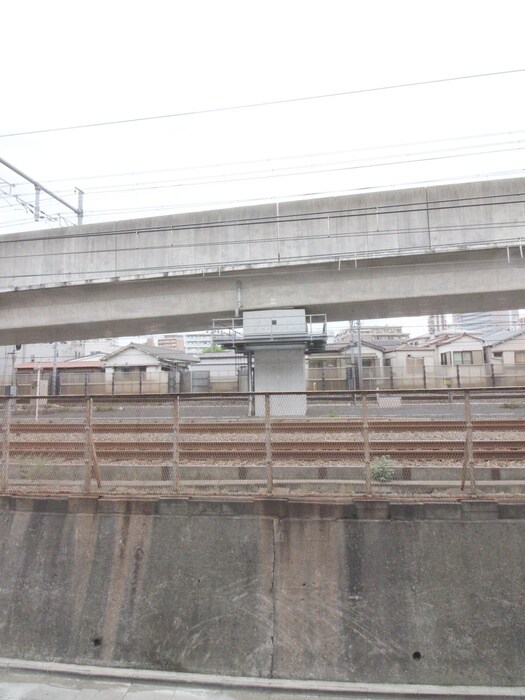 物件内観写真22　(室内からの展望)