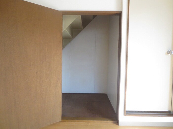 物件内観写真11　(収納)