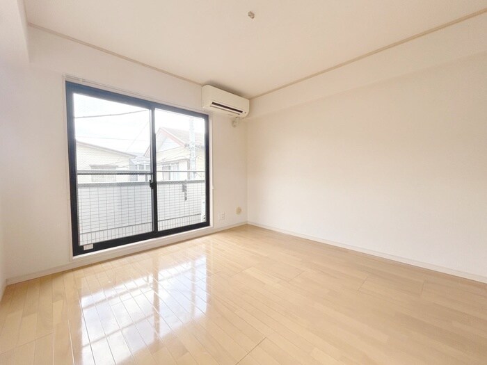 物件内観写真6　(居室)