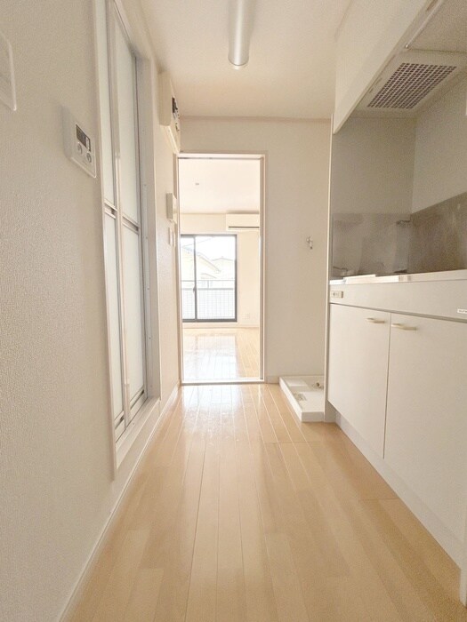 物件内観写真17　(廊下)