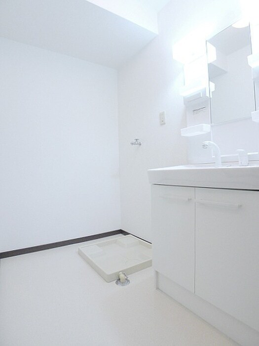 物件内観写真17　(洗濯機置場)