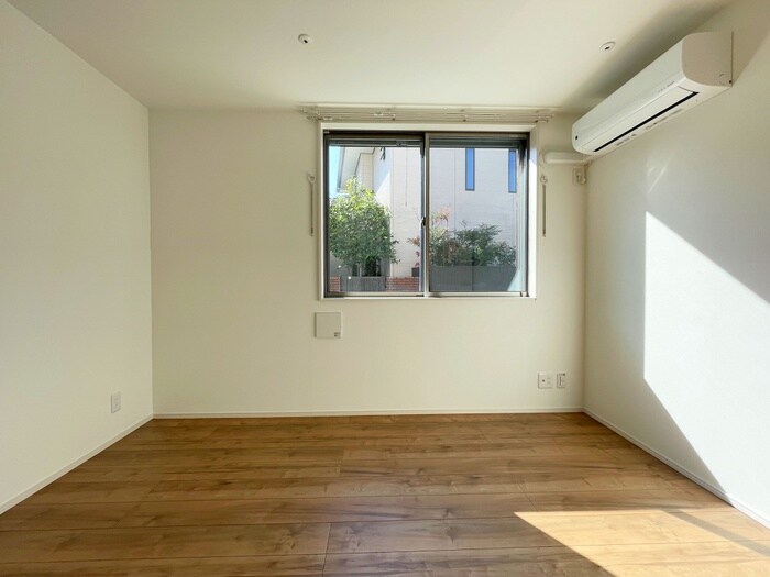 物件内観写真12　(居室)