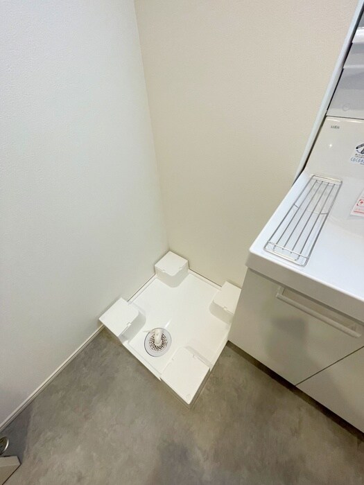 物件内観写真16　(洗濯機置場)