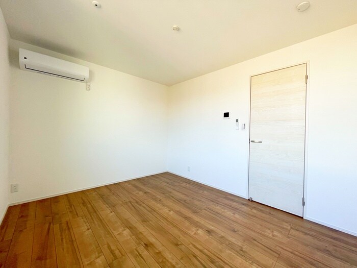 物件内観写真19　(廊下)