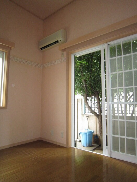 物件内観写真6　(居室)