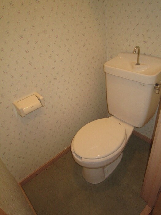 物件内観写真11　(トイレ)