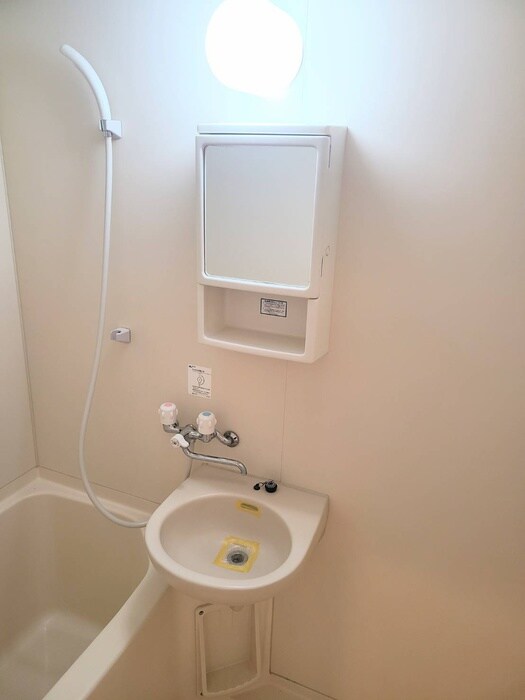 物件内観写真13　(洗面)