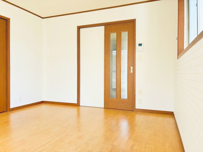 物件内観写真9　(居室)