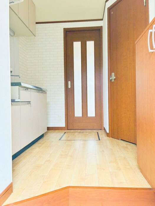 物件内観写真19　(玄関)