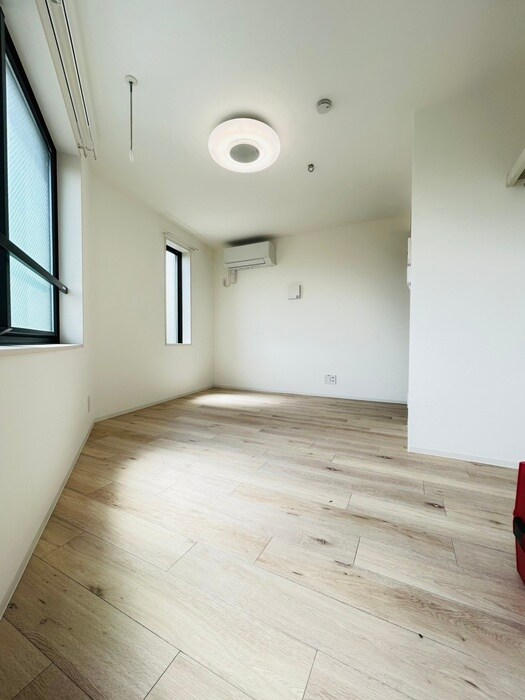 物件内観写真11　(居室)