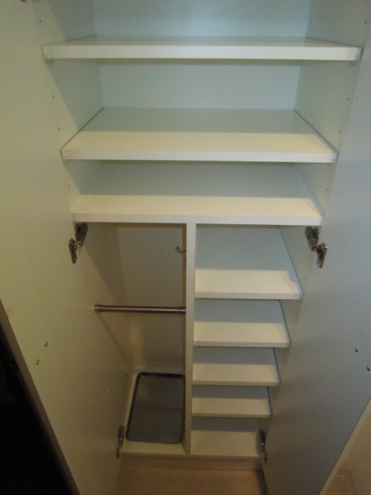 物件内観写真10　(靴箱)