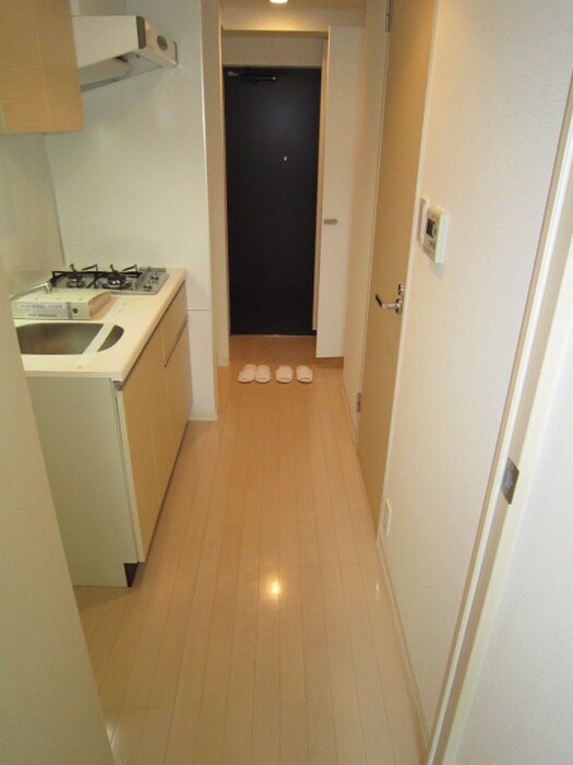 物件内観写真16　(廊下)