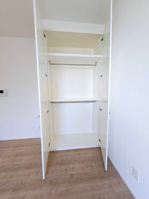 物件内観写真10　(収納)