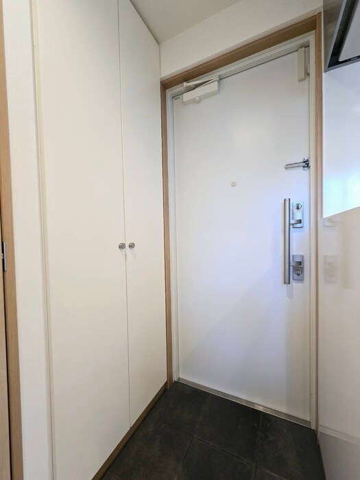 物件内観写真17　(玄関)