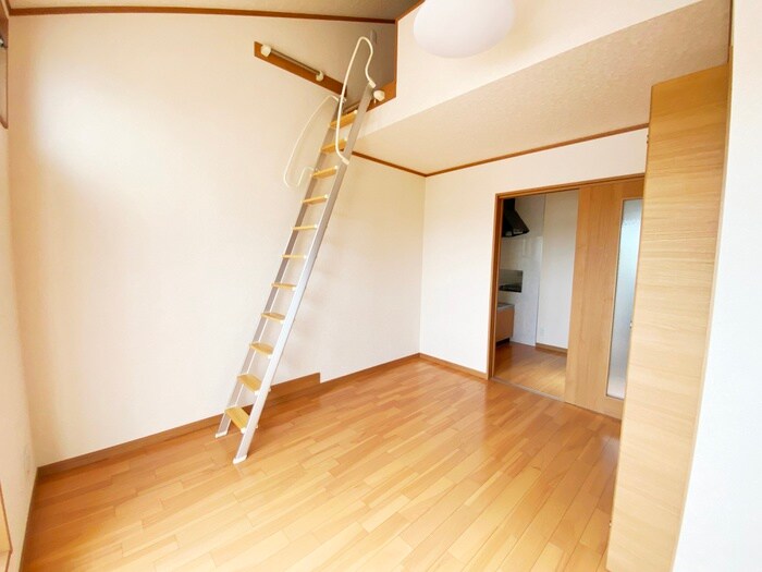 物件内観写真7　(居室)