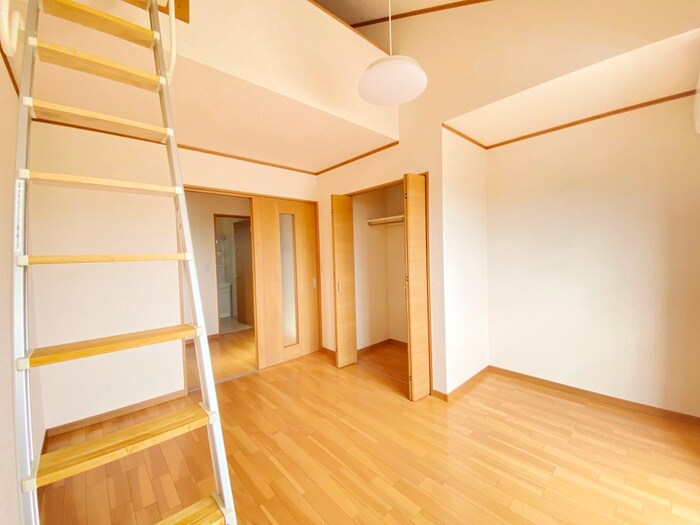 物件内観写真8　(居室)