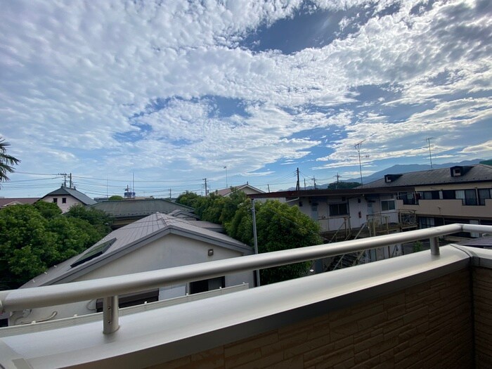 物件内観写真18　(室内からの展望)