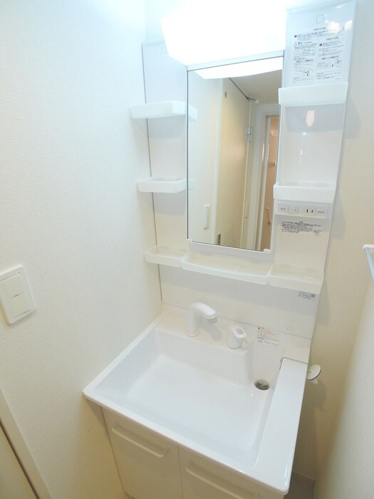 物件内観写真9　(洗面)