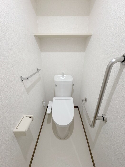 物件内観写真15　(トイレ)