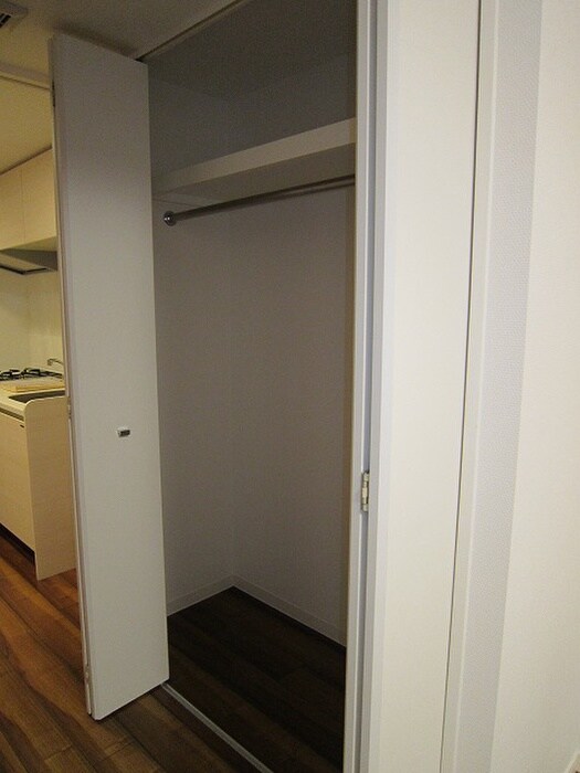 物件内観写真7　(収納)