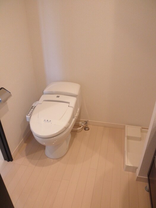 物件内観写真14　(トイレ)