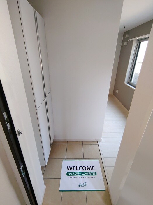 物件内観写真21　(玄関)