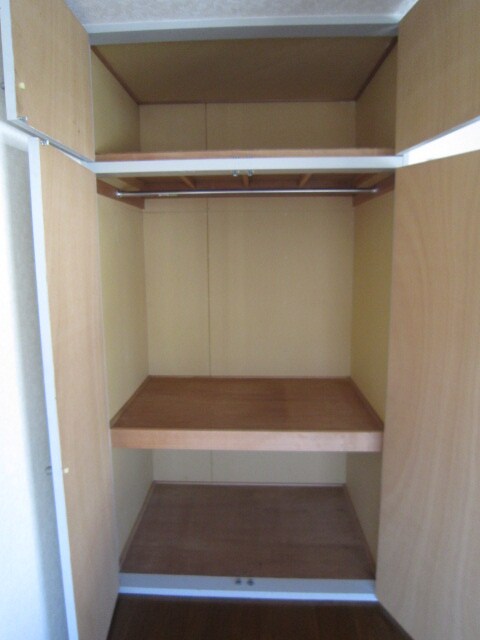 物件内観写真13　(収納)