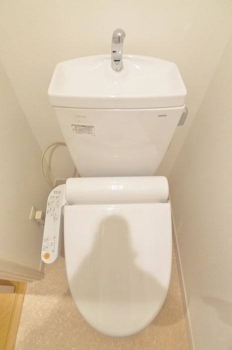 物件内観写真14　(トイレ)