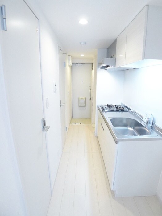 物件内観写真16　(廊下)