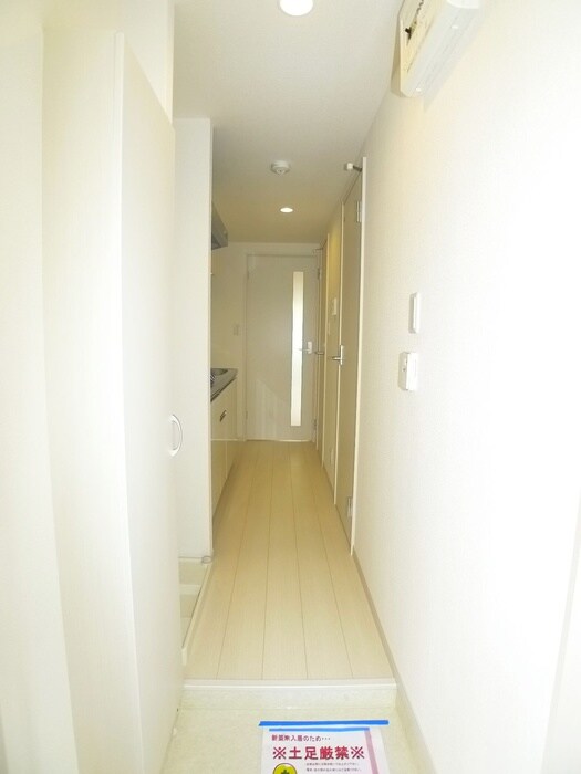 物件内観写真19　(玄関)