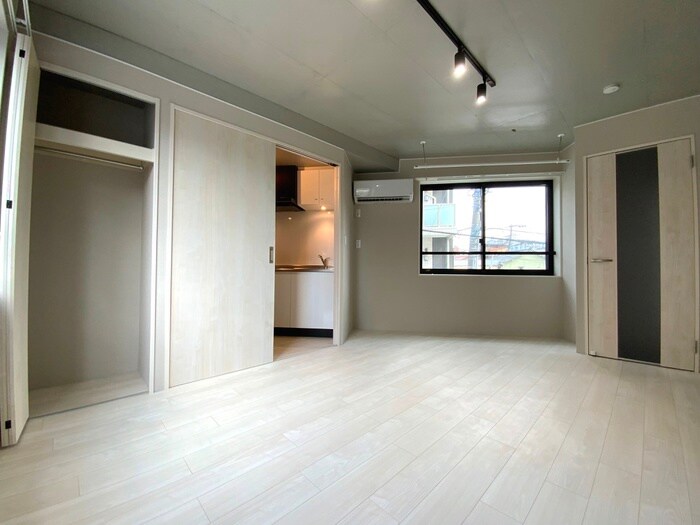 物件内観写真9　(居室)