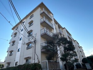 秋津第二団地７号棟（１０６）外観写真