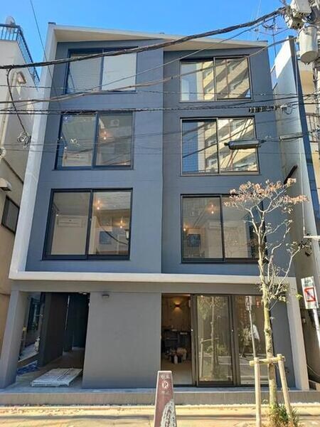 trias432外観写真