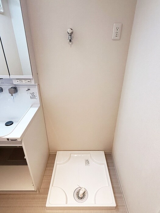 物件内観写真15　(洗濯機置場)