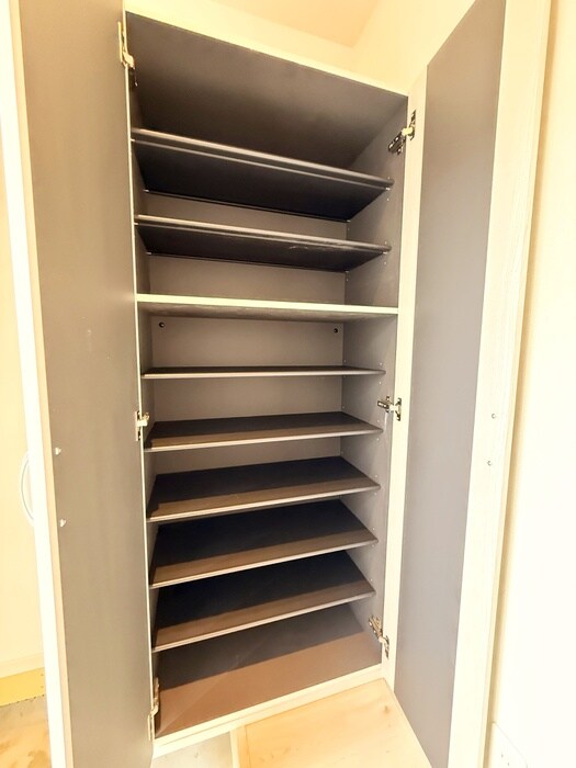 物件内観写真18　(靴箱)