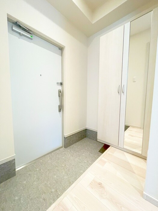 物件内観写真22　(玄関)