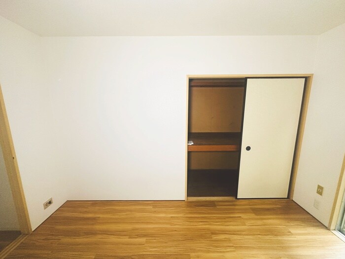 物件内観写真10　(居室)