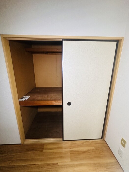 物件内観写真18　(収納)