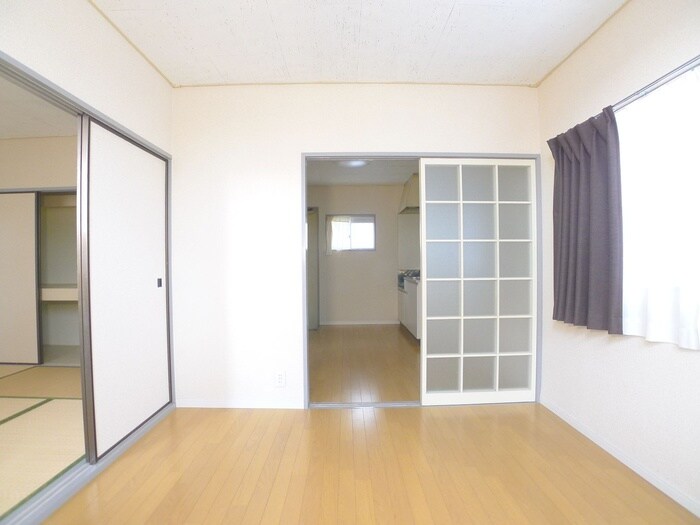 物件内観写真7　(居室)