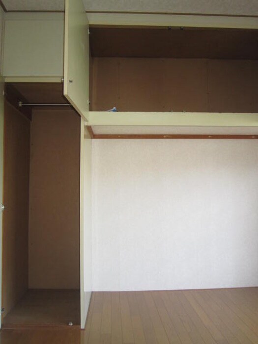 物件内観写真11　(収納)