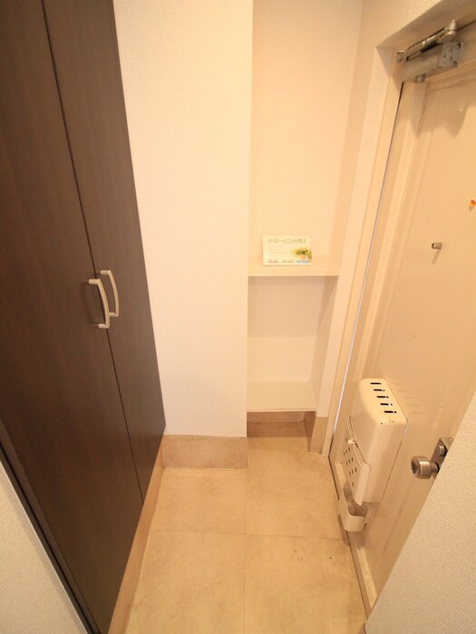 物件内観写真15　(玄関)