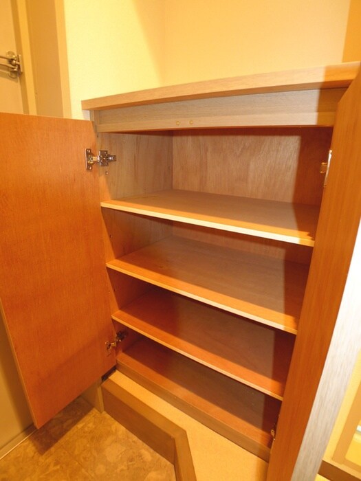 物件内観写真7　(靴箱)