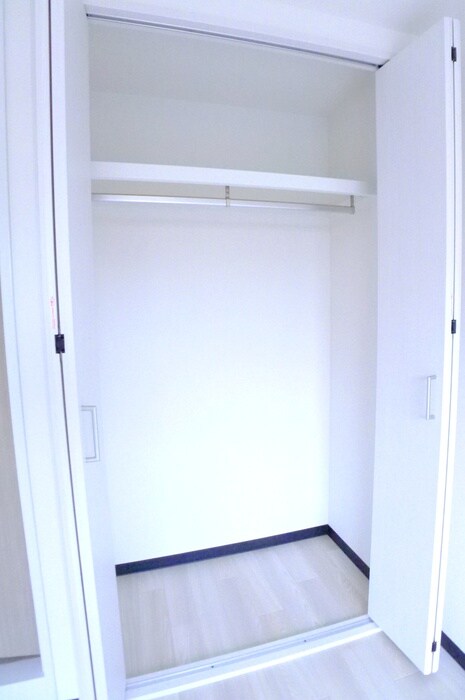 物件内観写真10　(収納)